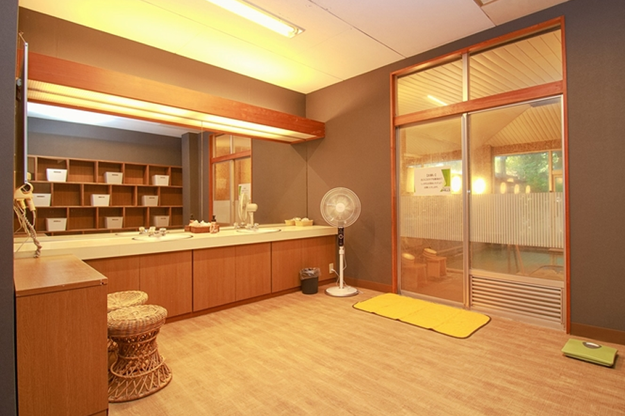 Hot spring image 5